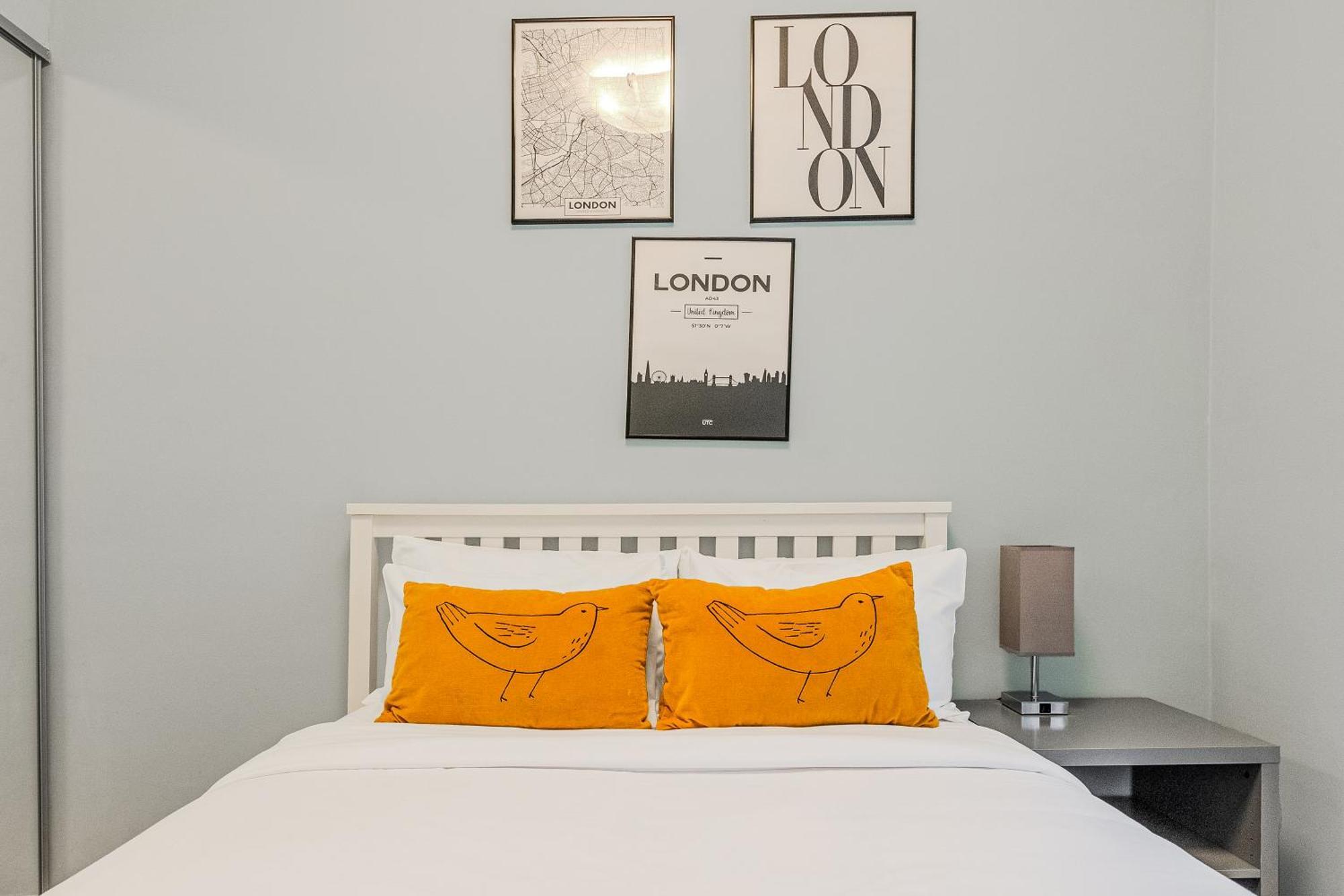 Stunning Central 2Br Flat Btw Soho & Covent Garden Londen Buitenkant foto